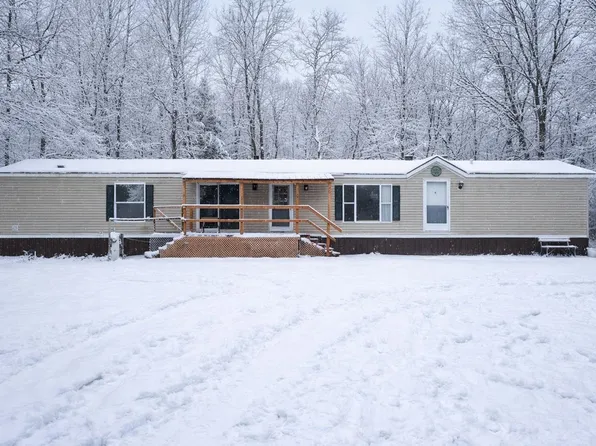 W10689 Benson Lake Rd, Amberg, WI 54102