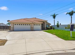 2885 W Calle Vista Dr, Rialto, CA 92377