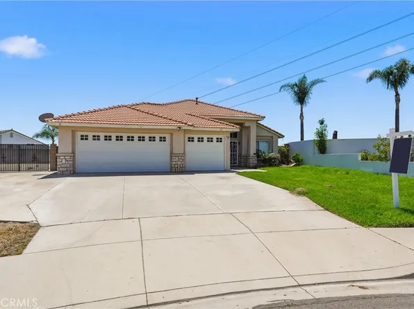2885 W Calle Vista Dr, Rialto, CA 92377