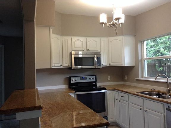 4th image of 2325 Coldstream Dr