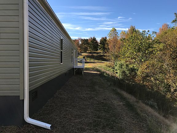 4th image of 126 Brookview Dr