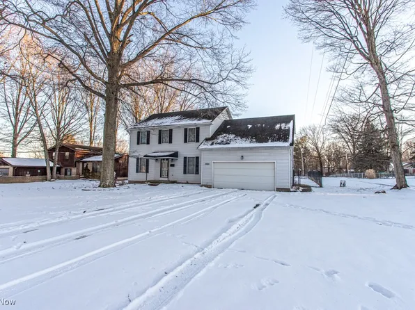 3845 Edinburgh Dr, Youngstown, OH 44511