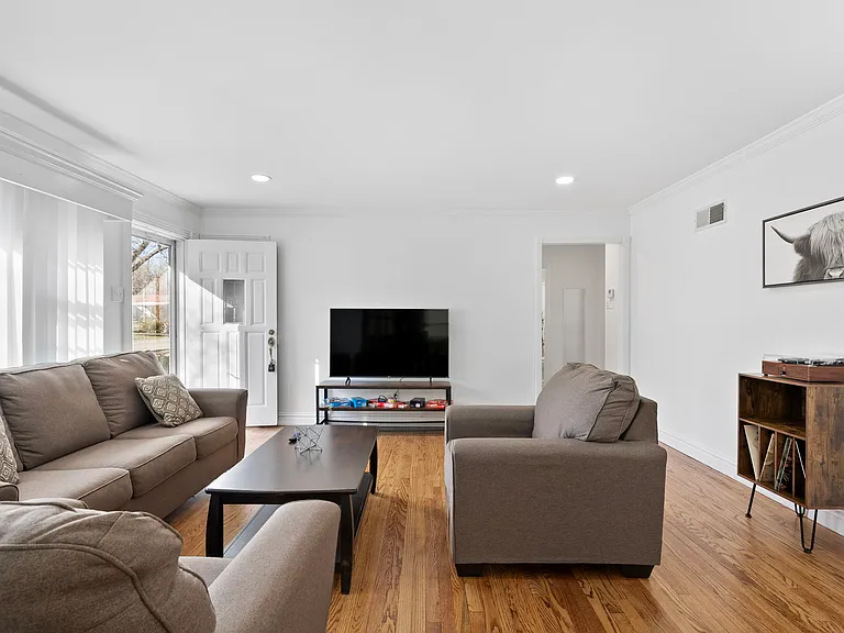 310 Aubuchon St — Photo 6