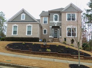 3933 Dragon Fly Ln, Loganville, GA 30052
