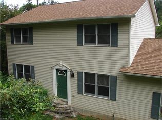 7 Pine Tops Dr, Asheville, NC 28804