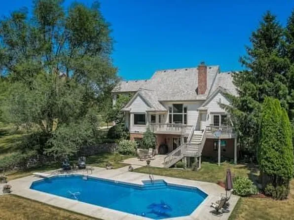W289N3239 Lost Creek COURT, Pewaukee, WI 53072