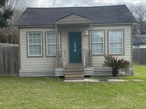 1510 Locust St, Waller, TX 77484