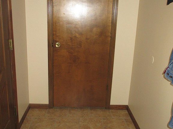 4th image of 1200 E Beloit Ave