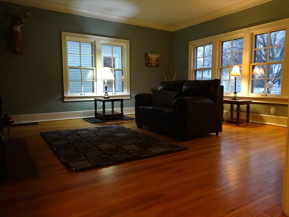 1st image of 1135 Emilie St