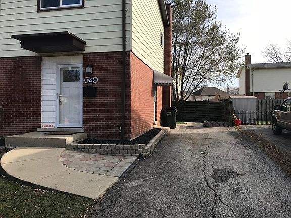 2nd image of 9275 N Courtland Dr #1