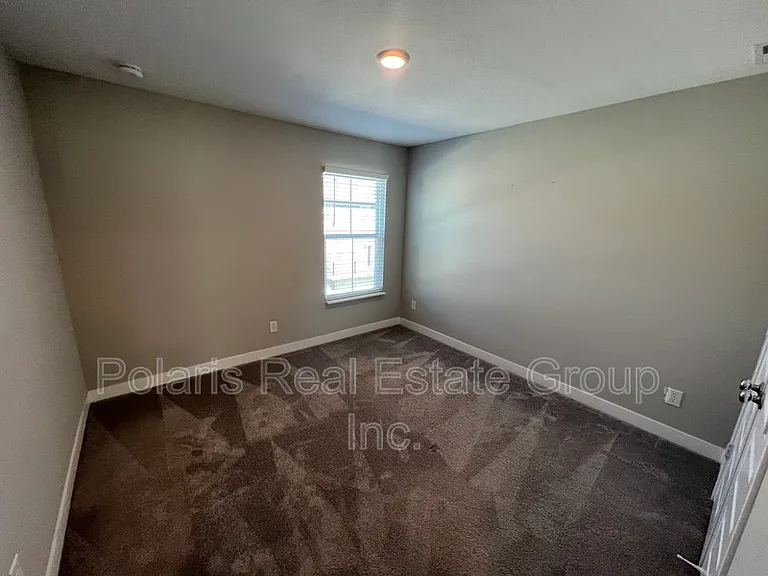 329 Wakefield Way — Photo 16