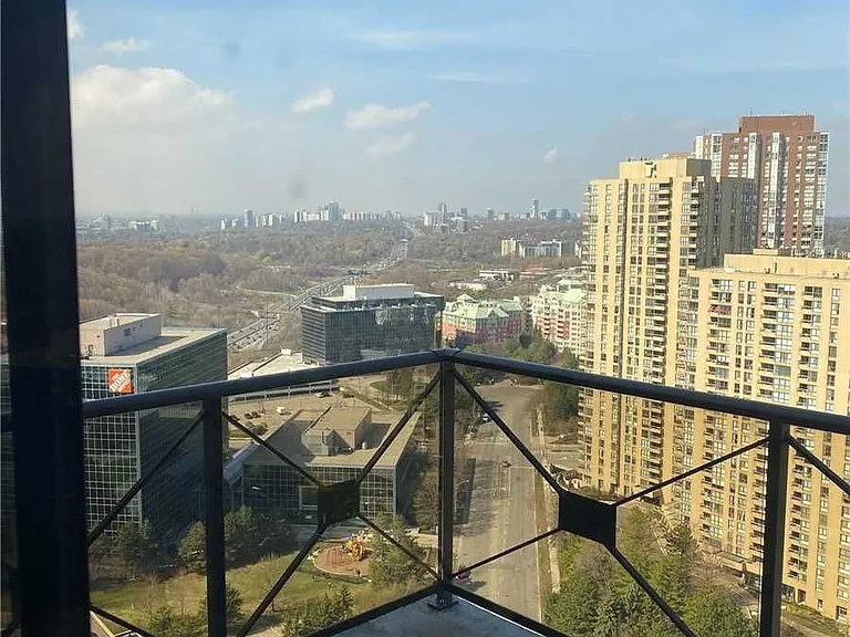 133 Wynford Dr #Penthouse 304 — Photo 13