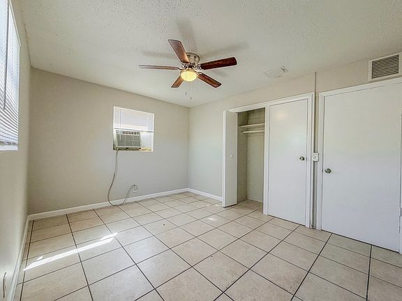 5th image of 1003 8th St #1