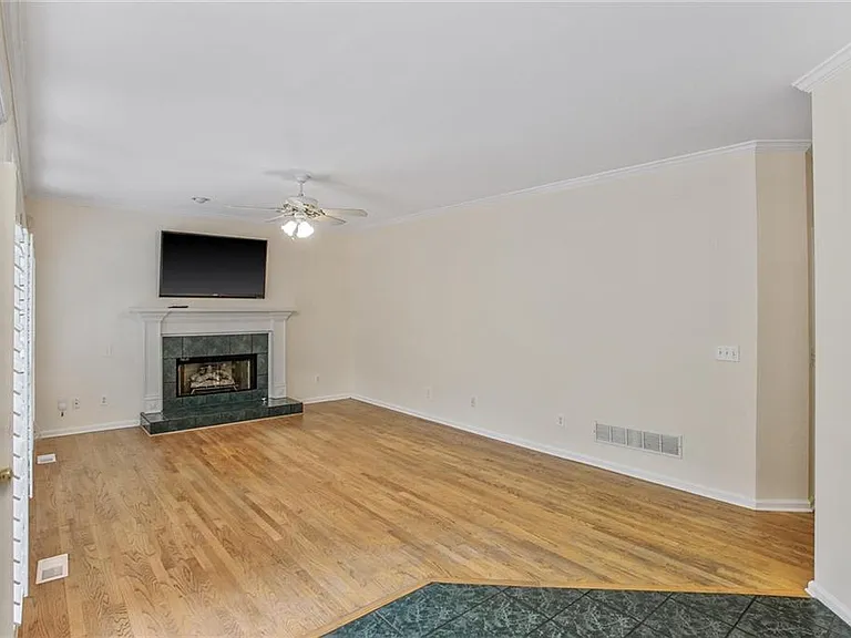 16 Ancient Oak Ct NE — Photo 18