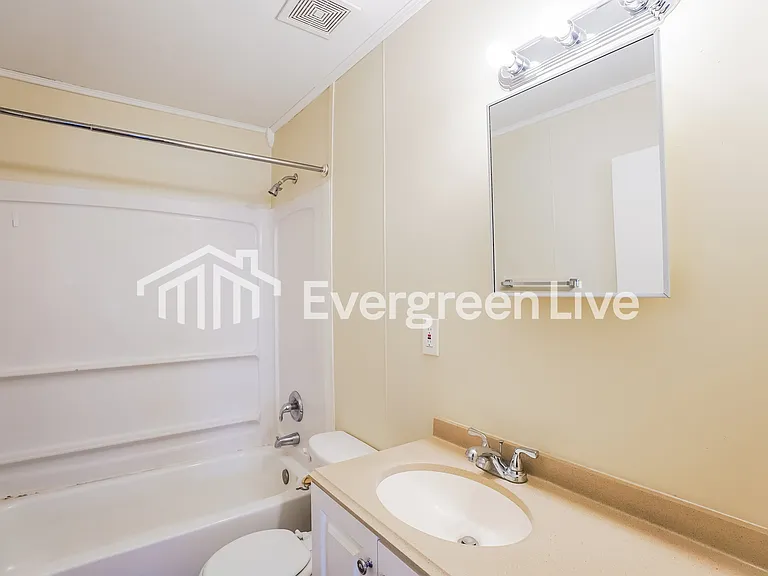 6632 Seward St — Photo 13