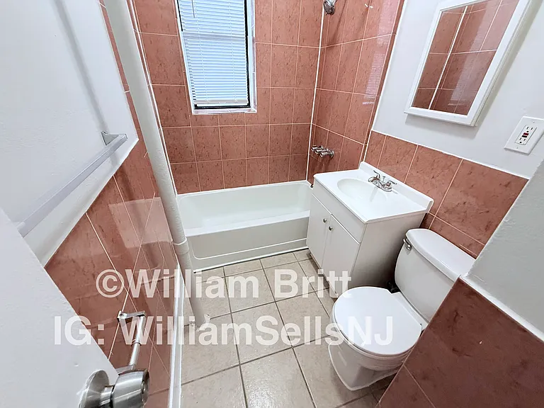 54 Linden Ave #402 — Photo 7