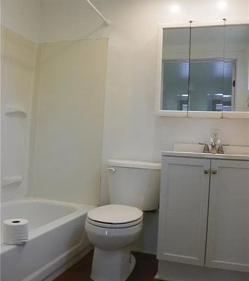 82 Adams St #1 — Photo 6