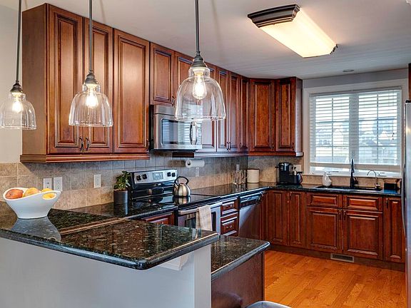 2nd image of 1174 Landon Dr