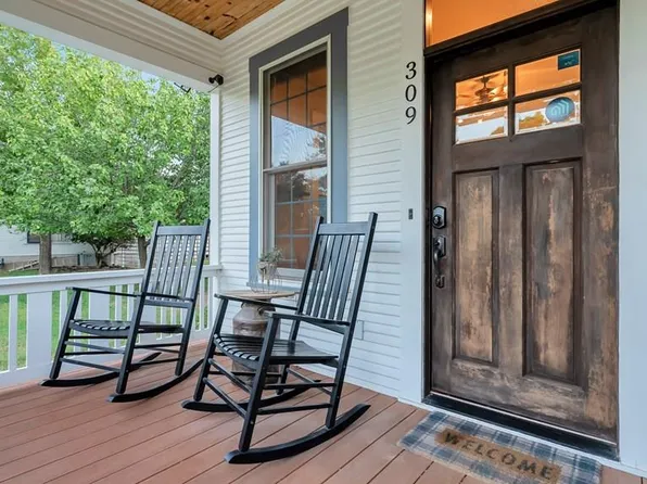 309 Fulton St, Fredericksburg, TX 78624