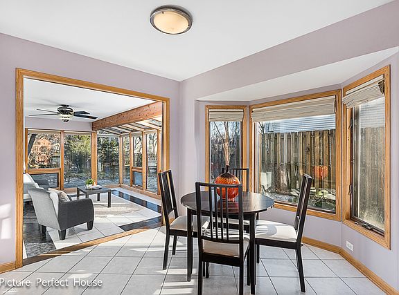 5th image of 1110 Knoll Dr