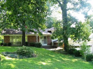 21 Westwood Dr, Mount Vernon, IL 62864