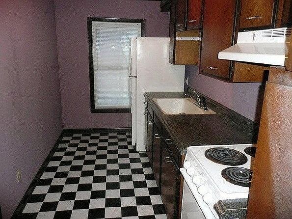 2nd image of 519 W Hutchison St APT B