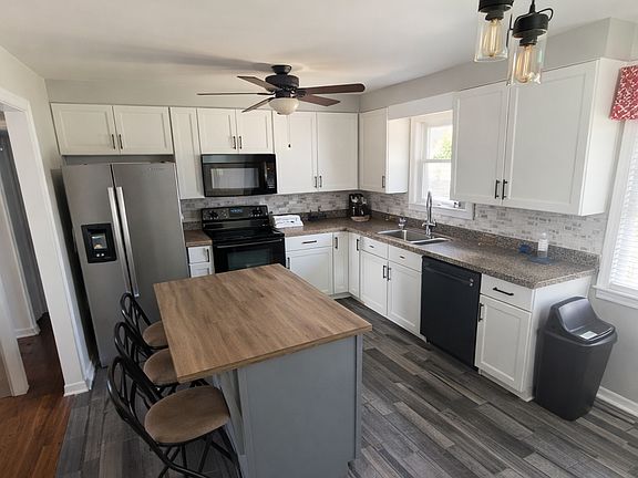 2nd image of 1617 Golf Club Ln #2
