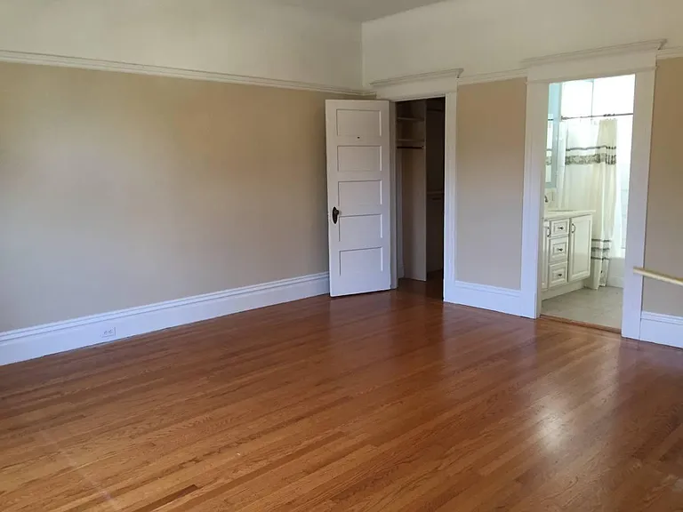 909 Ashbury St #4 — Photo 10