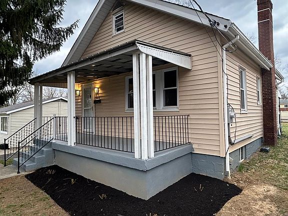 3rd image of 3828 Standish Ave