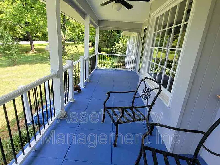 201 Farlow Dr — Photo 5