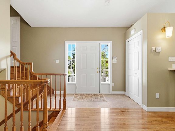 4th image of 155 Grinstead Ln