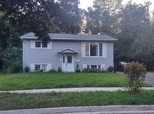 36 Beaconsfield St, Fredericton, NB E3B5H2