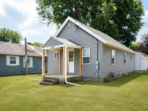 1820 W 9th St, Dixon, IL 61021