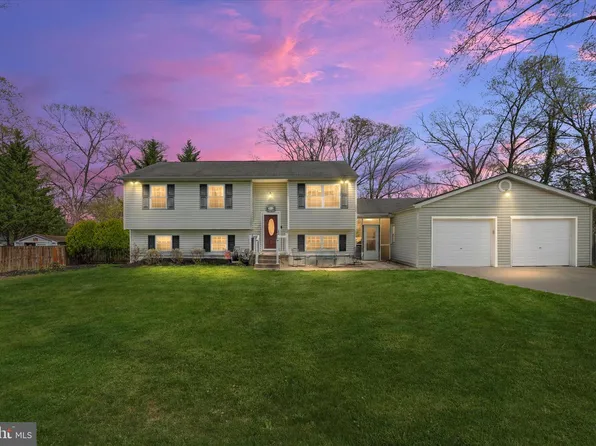 610 Sutton Dr, Pasadena, MD 21122