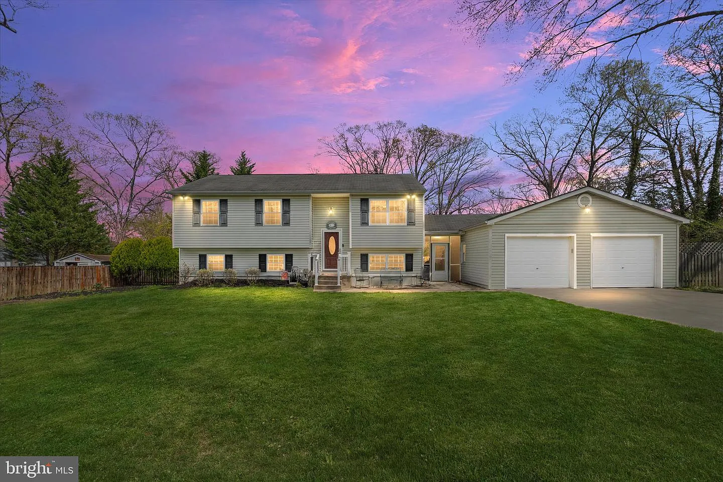 610 Sutton Dr photo 1