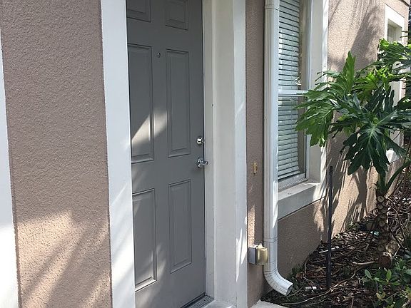 3rd image of 2480 Stockton Dr