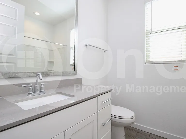 8923 W Solano Dr — Photo 19