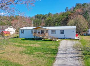 841 Dean Hundley Rd, East Bernstadt, KY 40729