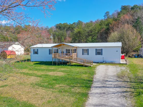 841 Dean Hundley Rd, East Bernstadt, KY 40729