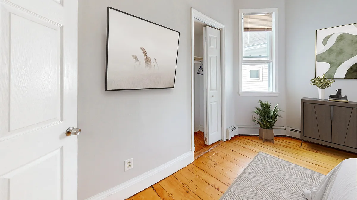 Building Photo - 171 Trenton St #2