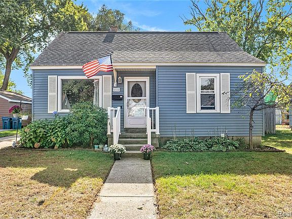 2nd image of 1322 Slayton Ave