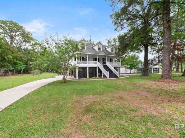 5039 Cole Dr W, Mobile, AL 36619