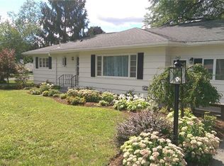 400 Holly Rd, North Syracuse, NY 13212