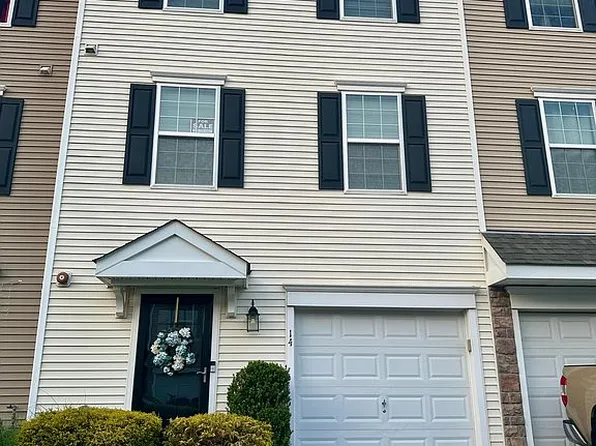 14 Faraday Ct, Morton, PA 19070