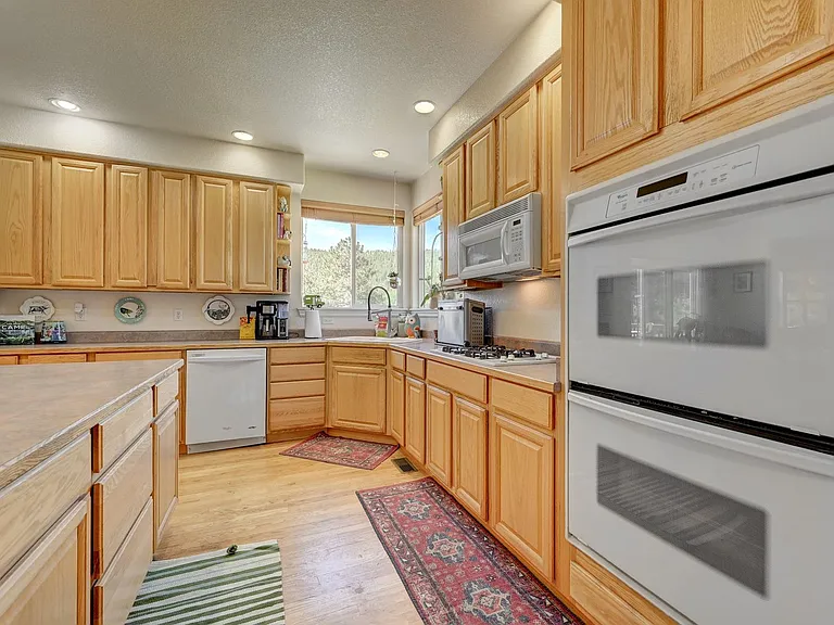 7557 Gartner Rd — Photo 6