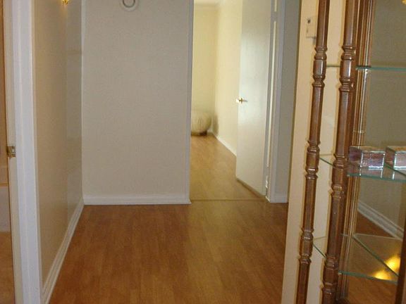 3rd image of 818 S Marengo Ave APT 109