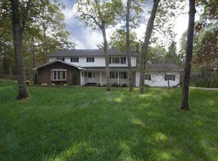 48 Roses Grove Rd, Southampton, NY 11968