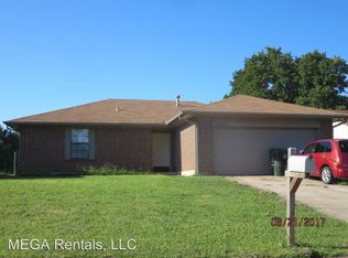 10408 Koch Dr, Midwest City, OK 73130
