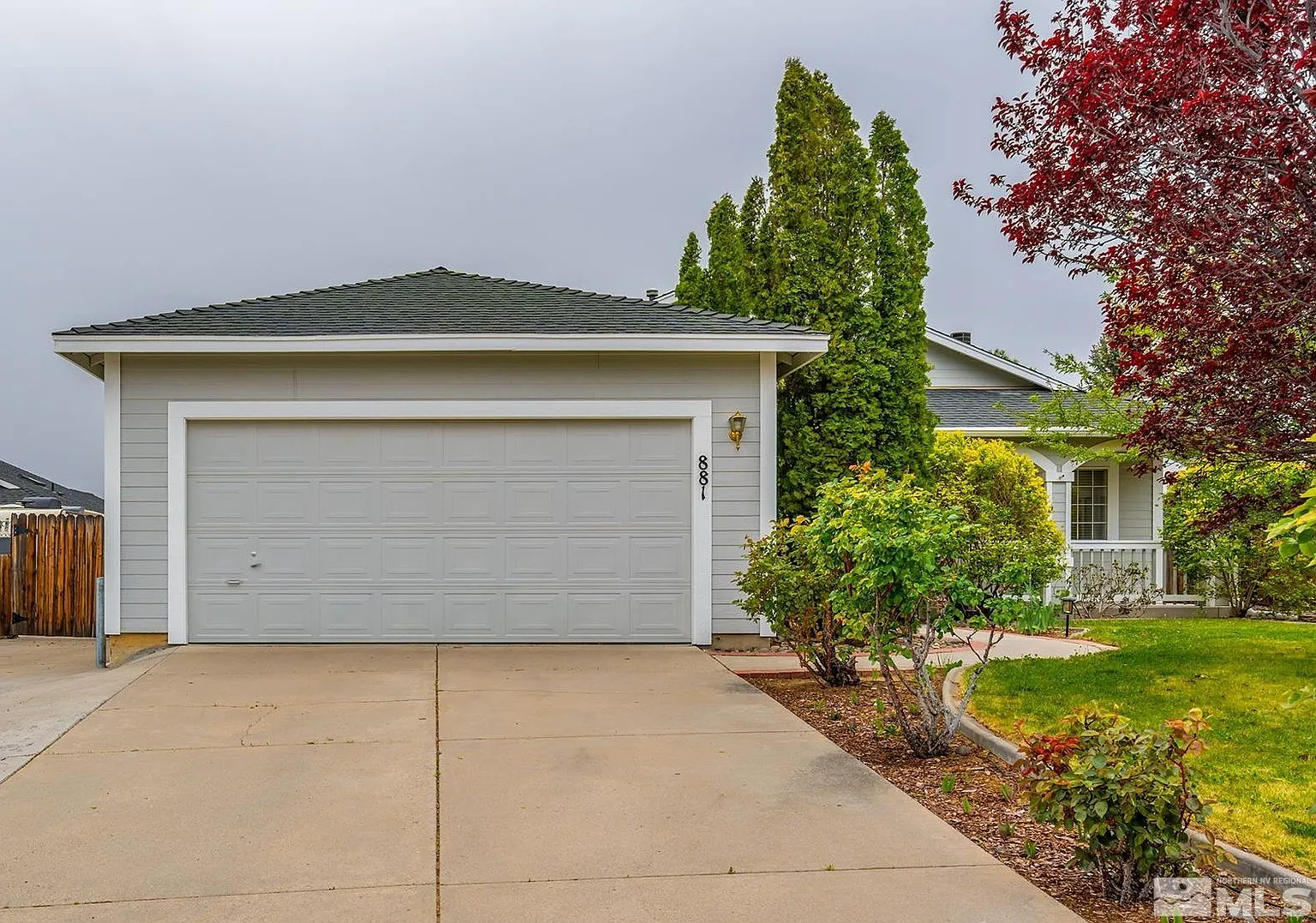 881 Valley Vista Dr photo 1
