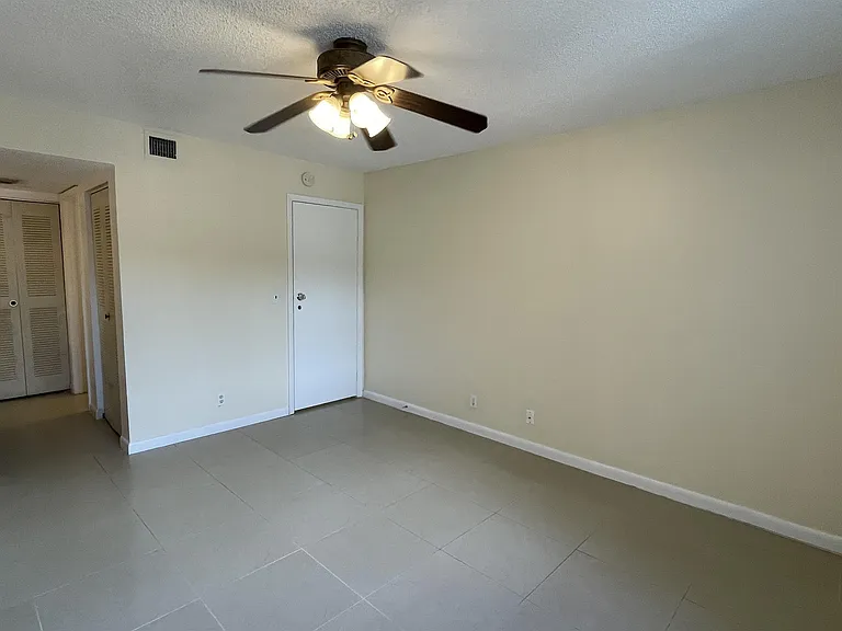 9833 Westview Dr #824-412 — Photo 23